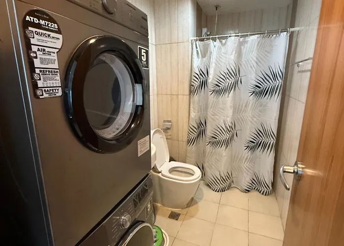 1 Bedroom Near Us Embassy And St Lukes Medical Clinic Aparthotel Manila